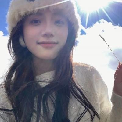 爱里行间 海报